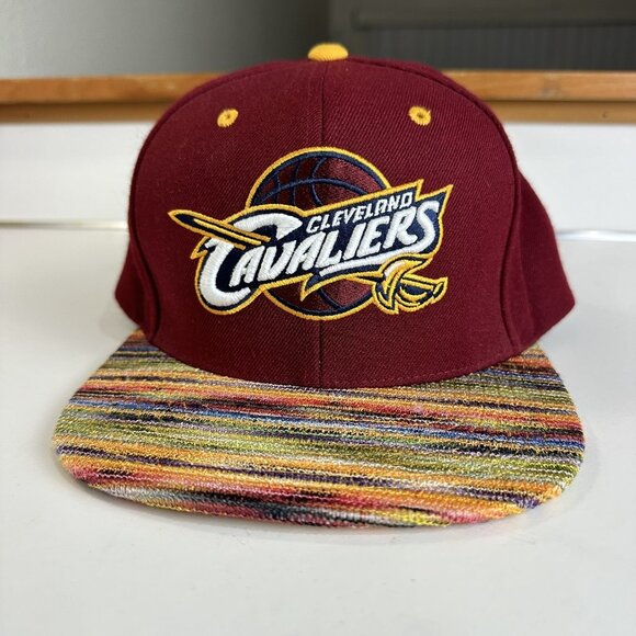 Mitchell & Ness Other - Cleveland Cavaliers NBA Cap Mitchell & Ness Snapback Flat Rainbow Stitched Bill